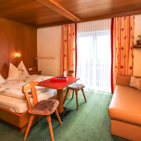 Alpenhotel Tauernstueberl Zell am See Exterior photo