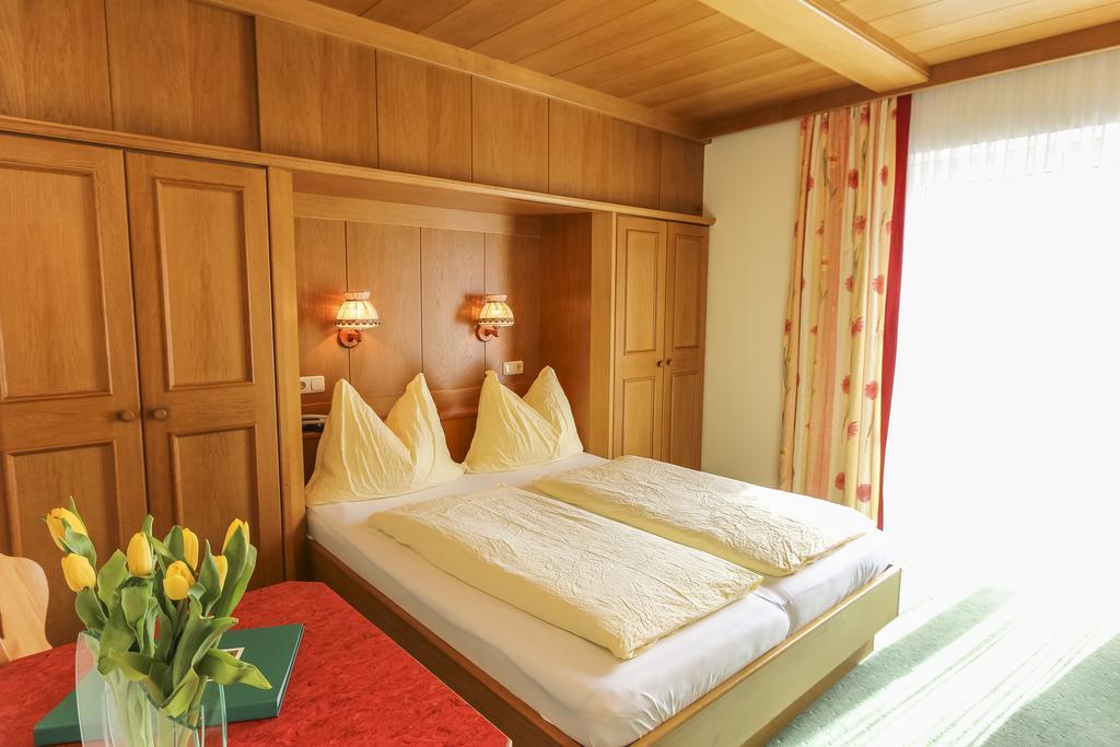 Alpenhotel Tauernstueberl Zell am See Exterior photo
